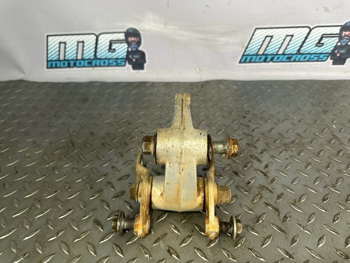 684931bb9fba84efeaa38163.jpg 684931bb9fba84efeaa38163.jpg