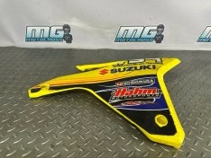 2005 Suzuki RMZ 450 Right Radiator Shroud RHS Tank Plastic Cover Fairing 2006