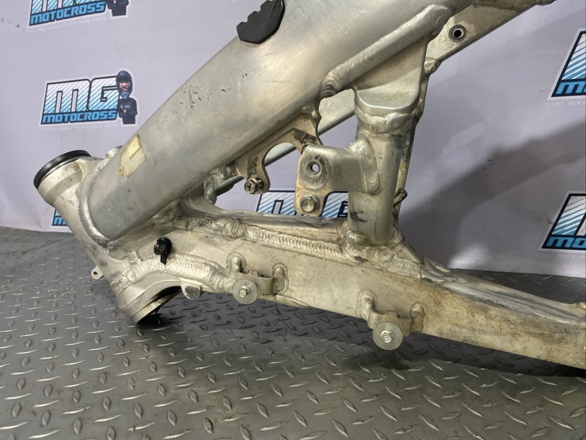 684933899fba84efeaa40f13.jpg 684933899fba84efeaa40f13.jpg