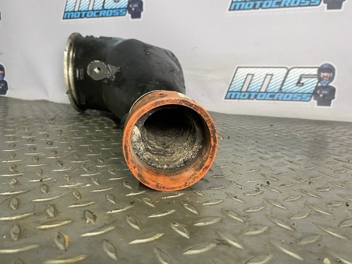 687072fe57da6b95a3a09d9c jpg