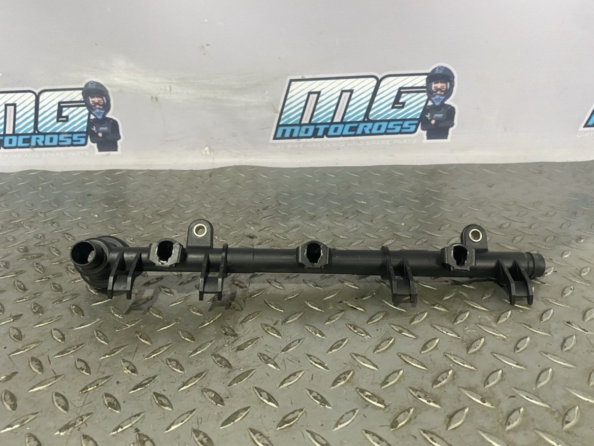 6892a004079af9a91fe54baf jpg