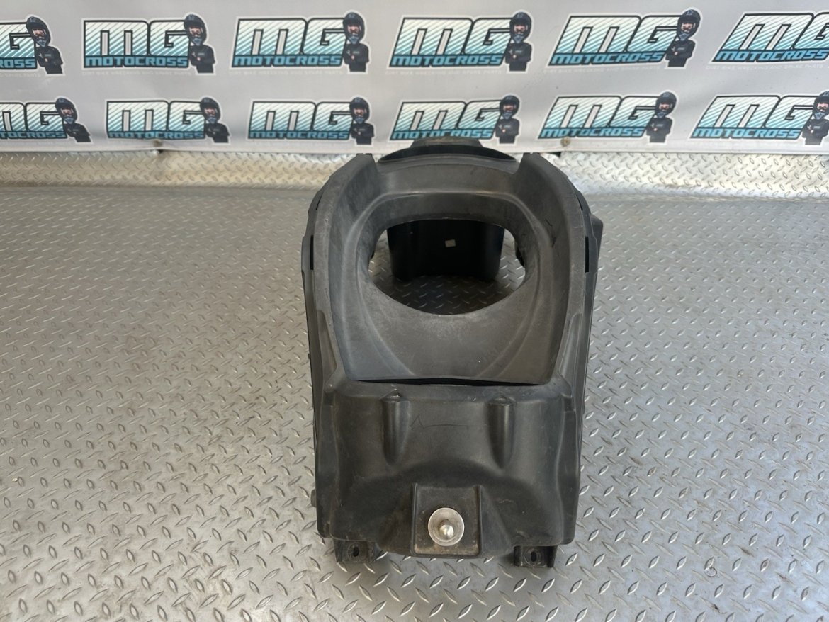 689348afd3710a48896c96fe jpg