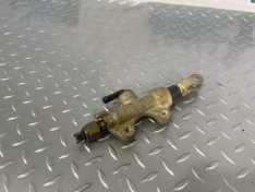 2001 Yamaha WR 250F Rear Brake Master Cylinder YZ WR 250 400F 426F 5JG-2583V-00